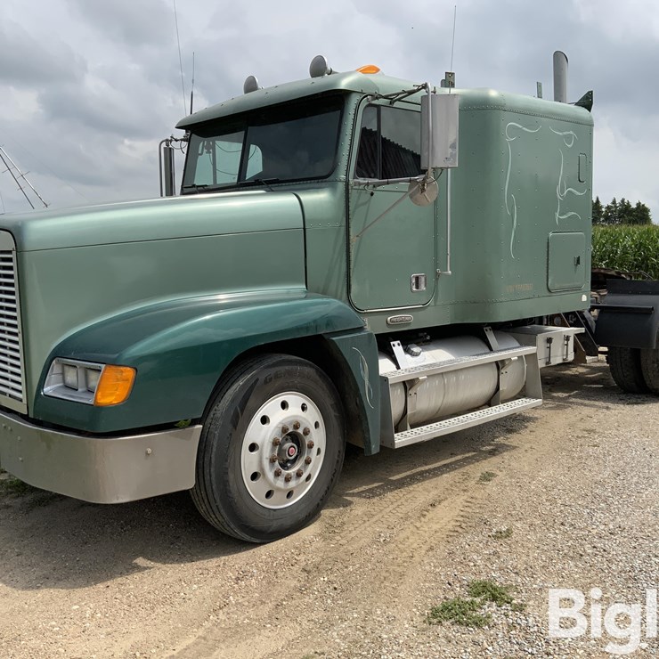 2000 FREIGHTLINER FLD120