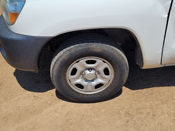 2009-toyota-tacoma-image-14