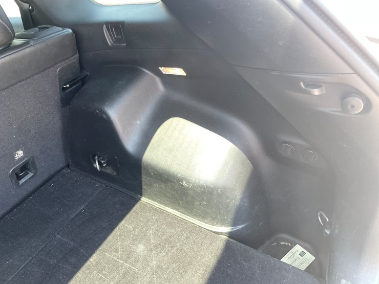 2019-jeep-cherokee-image-61