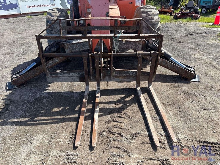 2007-jlg-skytrak-10042-10,000lb-4x4-rough-terrain-telehandler-image-12