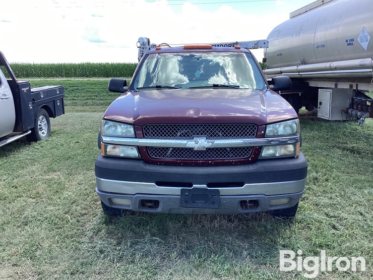 2003-chevrolet-silverado-2500-image-2