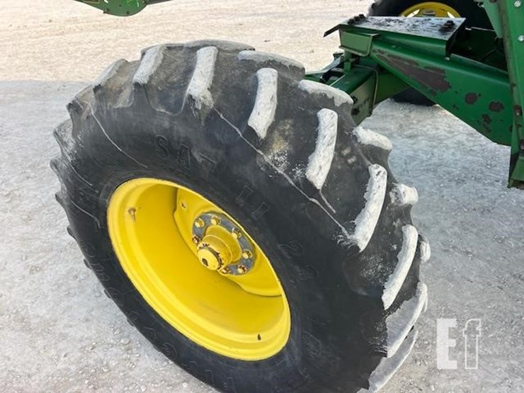 1988-john-deere-8820-titan-ii-image-31