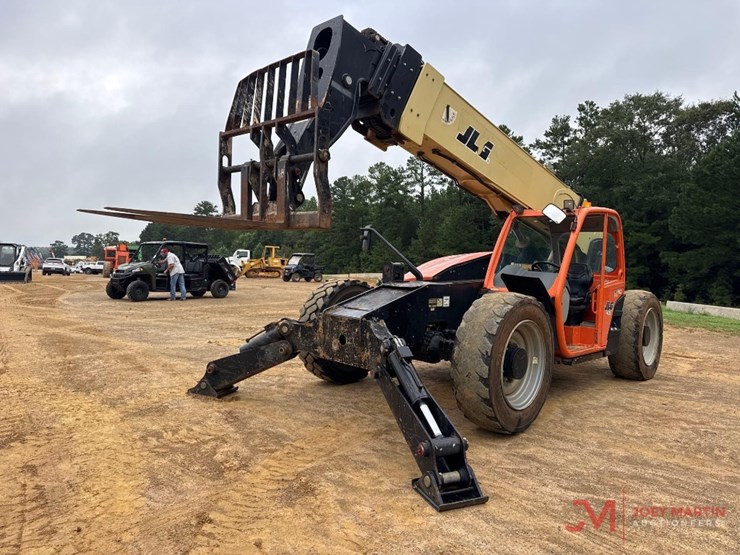2018-jlg-1255-image-6