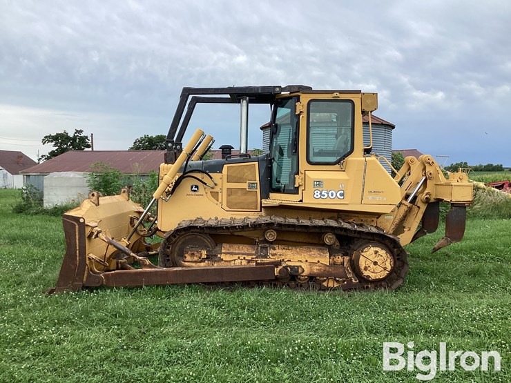 2003-deere-850c-lt-image-8