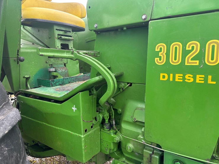1969-john-deere-3020-image-10