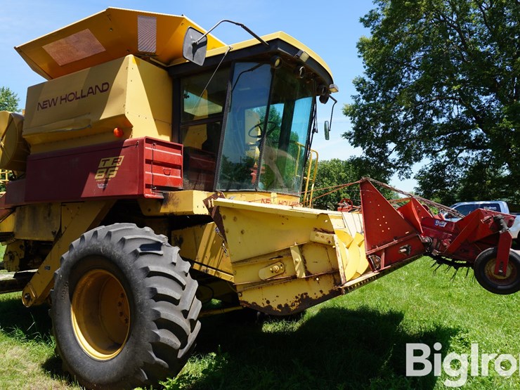 1992-new-holland-tr86-image-4