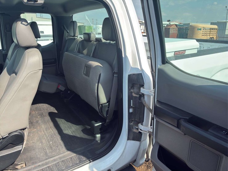 2015-ford-f150-lariat-image-6