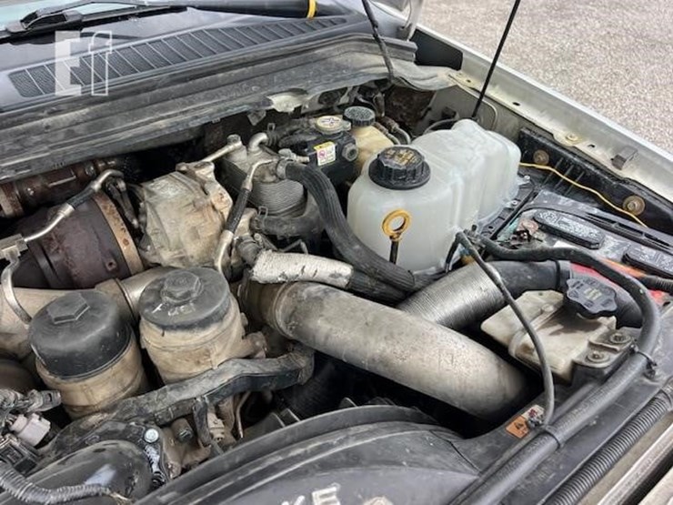 2008-ford-f550-image-15