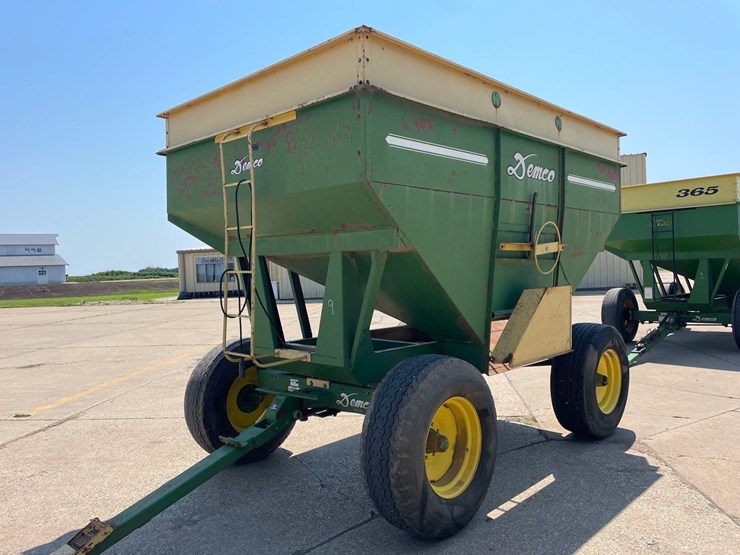 demco-325-image-1