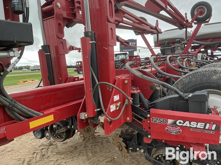 2012-case-ih-1250-image-15