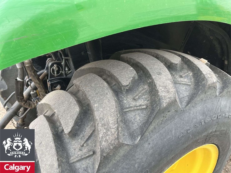 2011-john-deere-3520-image-14