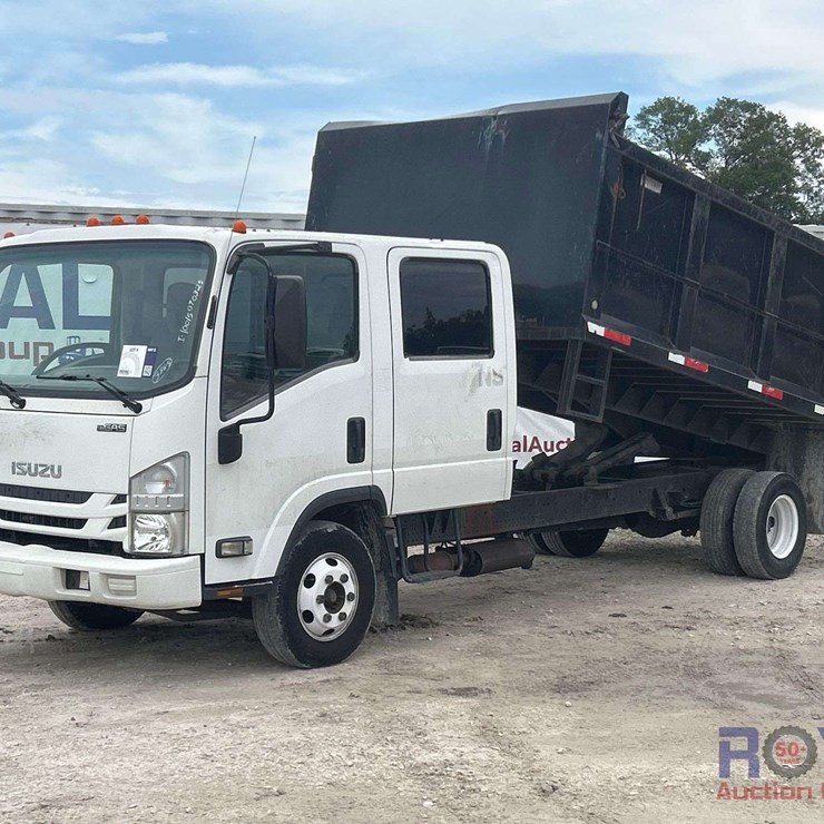 2017 ISUZU NPR