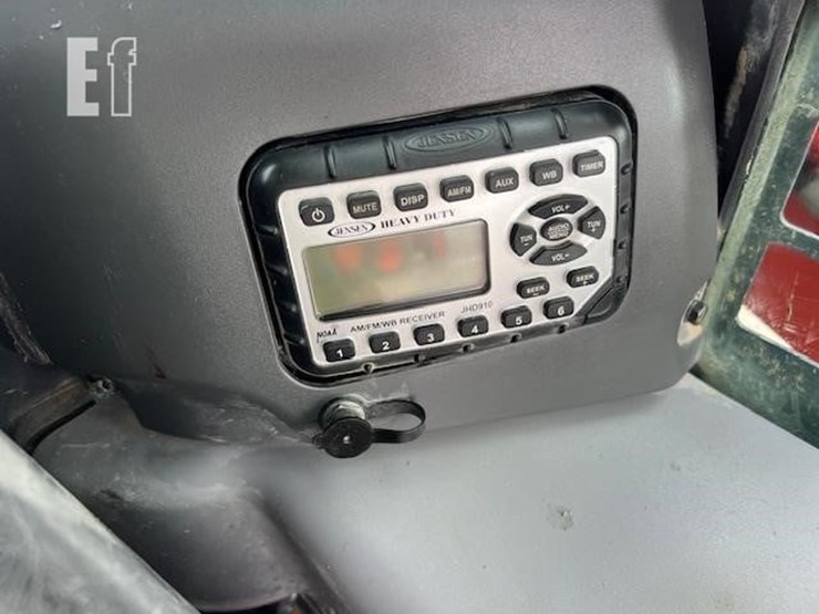 2018-kubota-svl95-2s-image-33