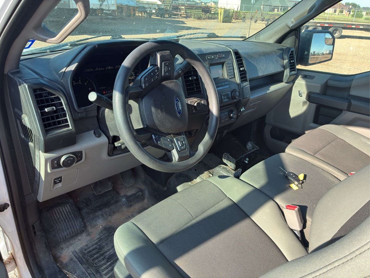 2015-ford-f150-lariat-image-8