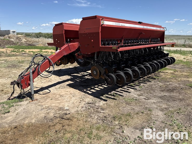 case-ih-5500-image-1
