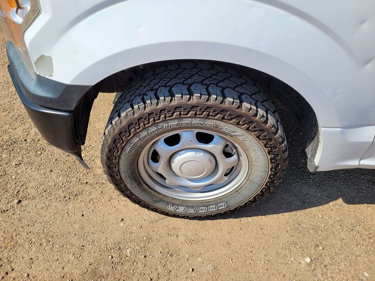 2018-ford-f150-xl-image-15