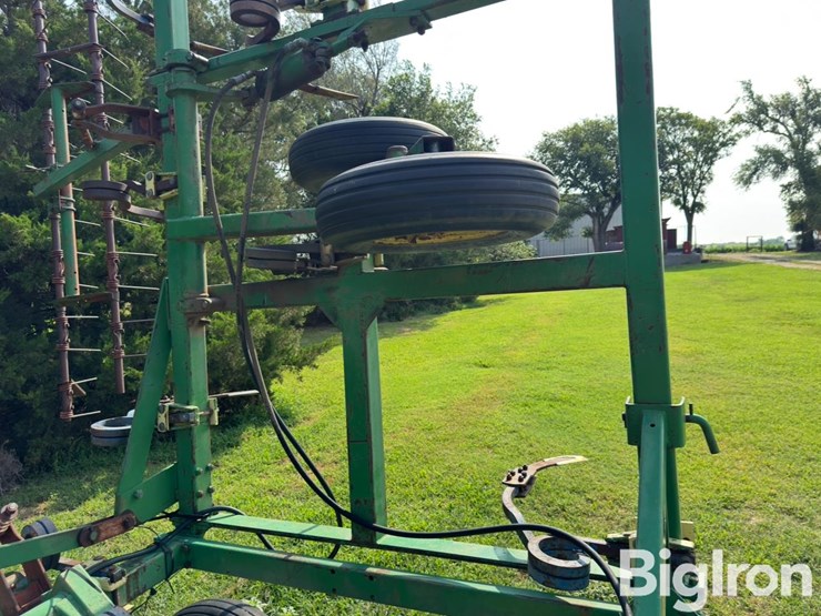 john-deere-30-image-17