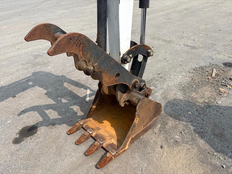 2021-bobcat-e26-image-13
