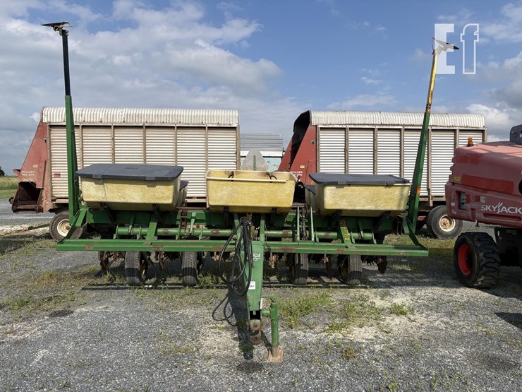 john-deere-7000-image-2
