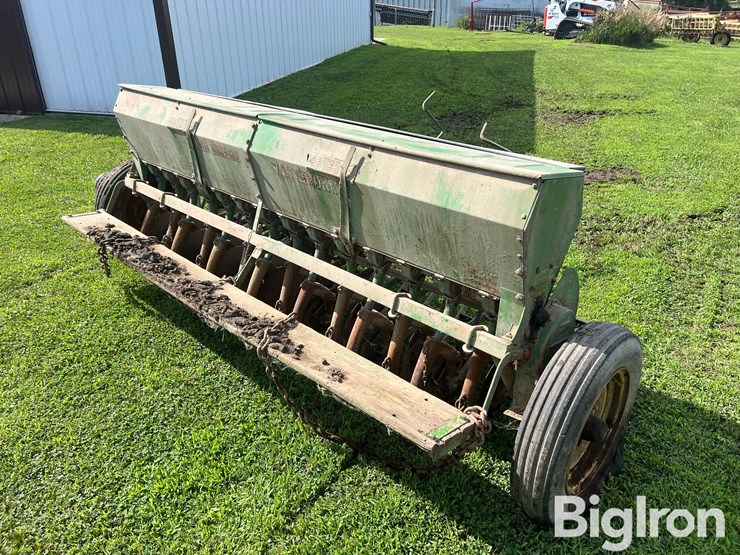 john-deere-8-image-3