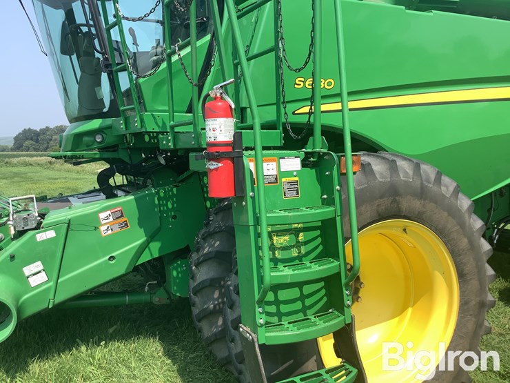 2014-john-deere-s680-image-11
