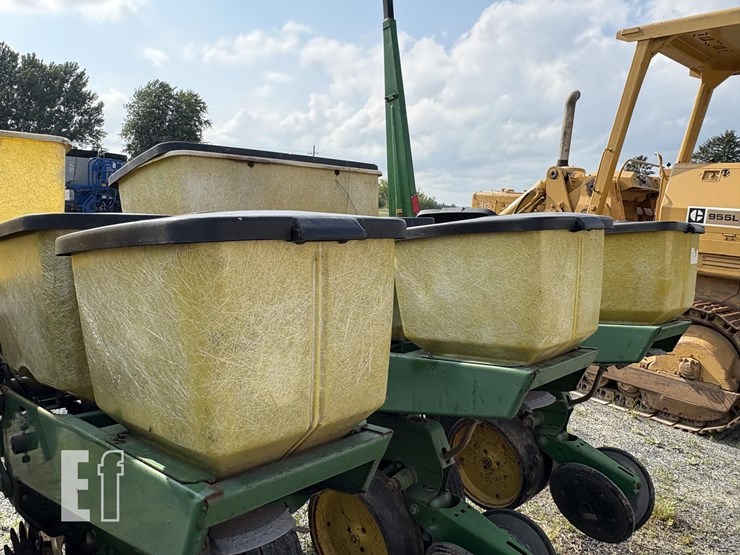 john-deere-7000-image-15