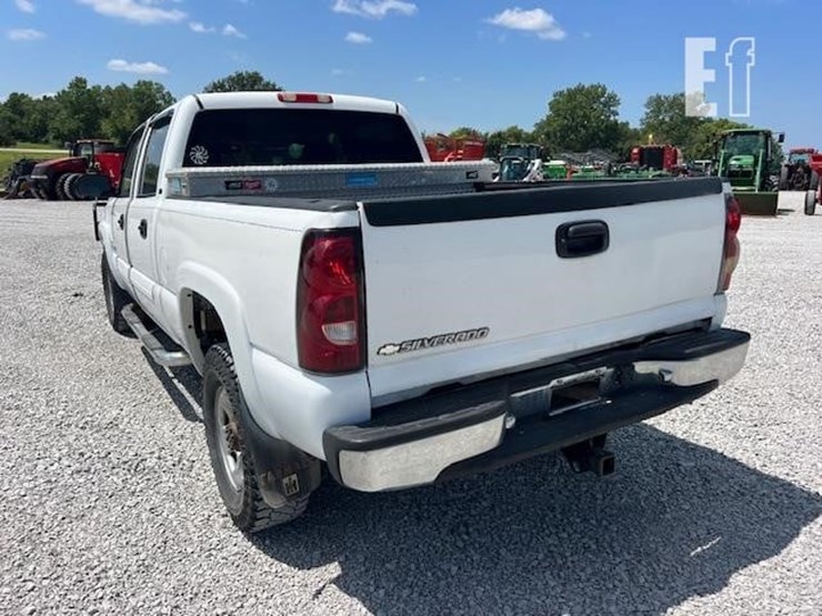 2007-chevrolet-silverado-2500hd-image-4