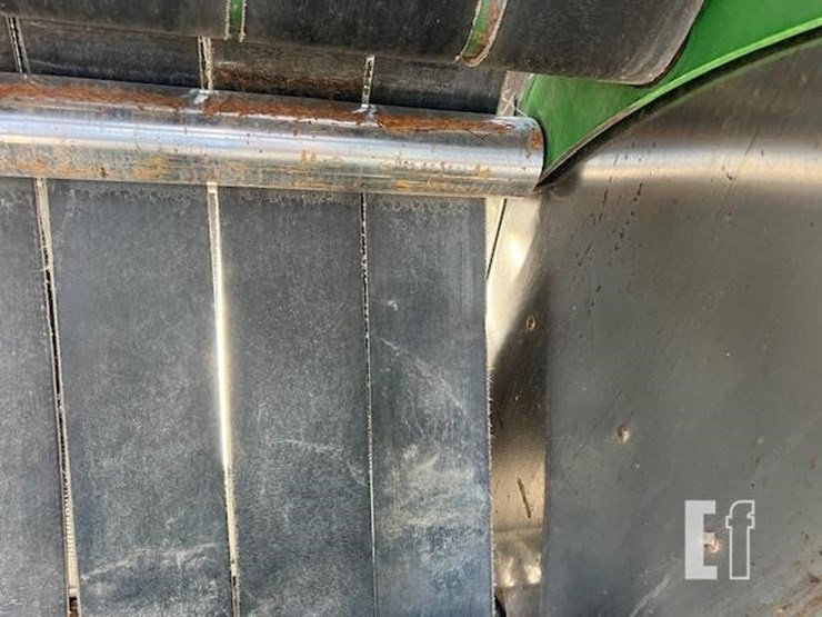 2006-john-deere-567-image-13