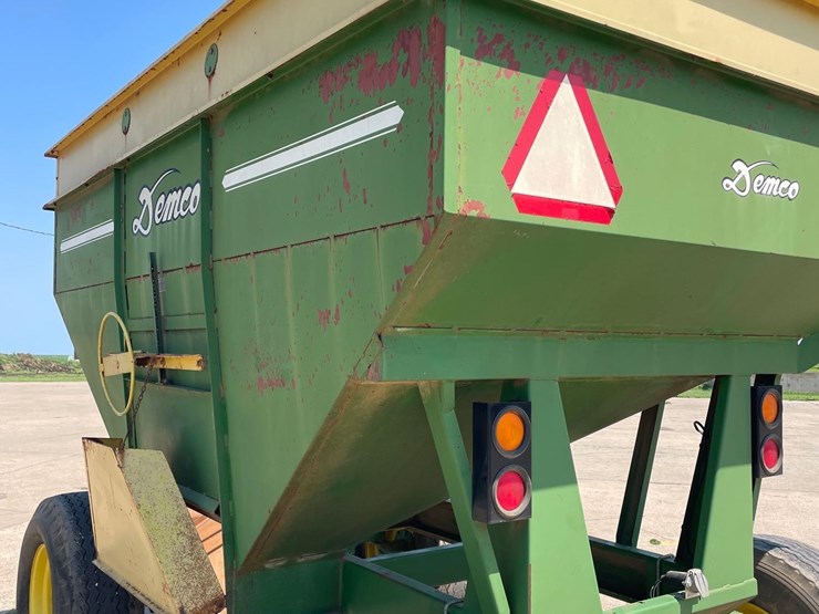 demco-325-image-6