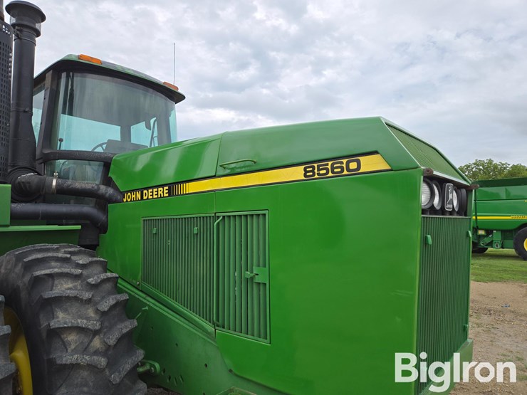 1990-john-deere-8560-image-10
