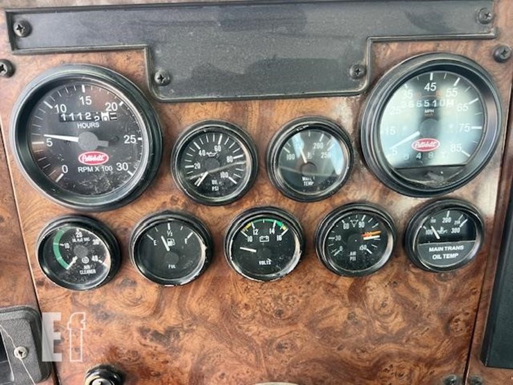 2003-peterbilt-330-image-44