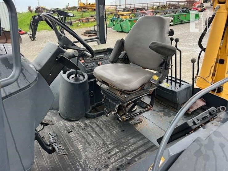 2003-deere-310sg-image-30