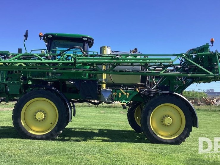 2020-john-deere-r4038-image-2