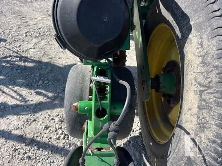 2009-john-deere-1770nt-image-75