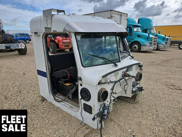 2018-peterbilt-367-image-19