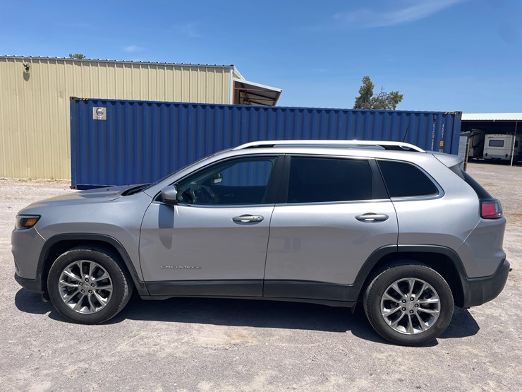 2019-jeep-cherokee-image-1