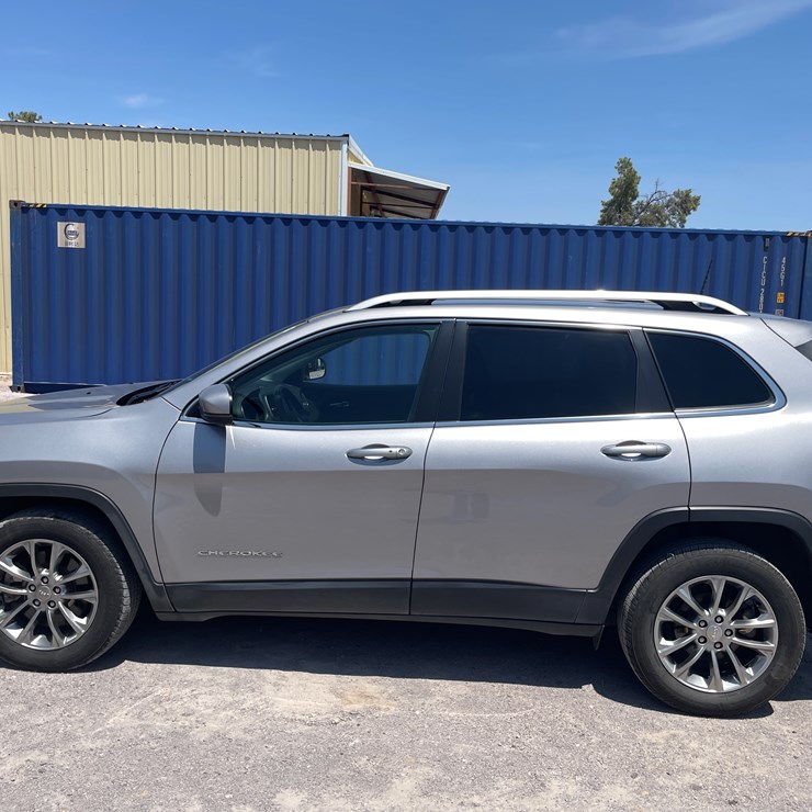 2019 JEEP CHEROKEE