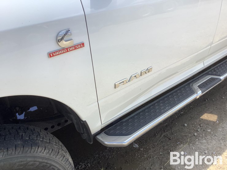 2021-ram-3500-big-horn-image-18