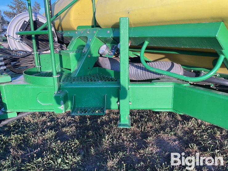 2013-john-deere-dr24-image-17