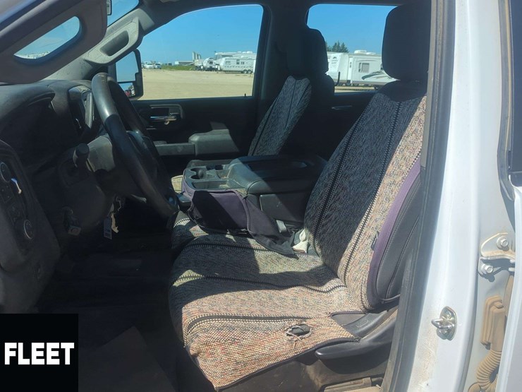 2020-chevrolet-silverado-2500hd-image-13