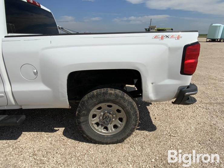 2015-chevrolet-2500-image-9