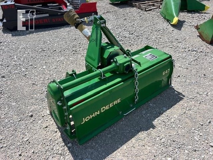 2021-john-deere-647-image-4