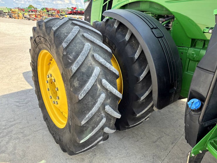2018-john-deere-8370r-image-45