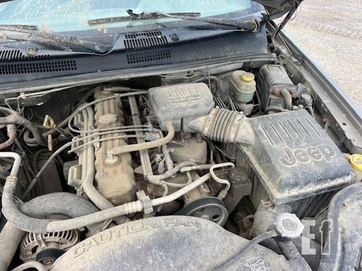 2001-jeep-grand-cherokee-laredo-image-13