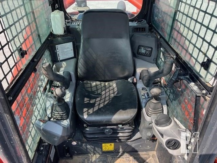 kubota-svl97-2-image-27