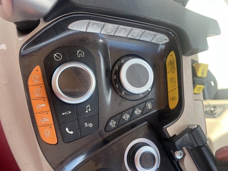 2023-case-ih-steiger-470-image-34
