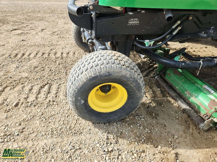 john-deere-3225c-image-14