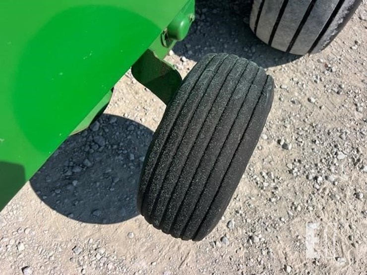 1999-john-deere-566-image-18