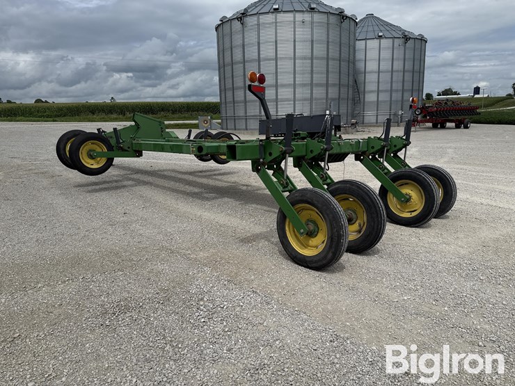 john-deere-7200-image-7
