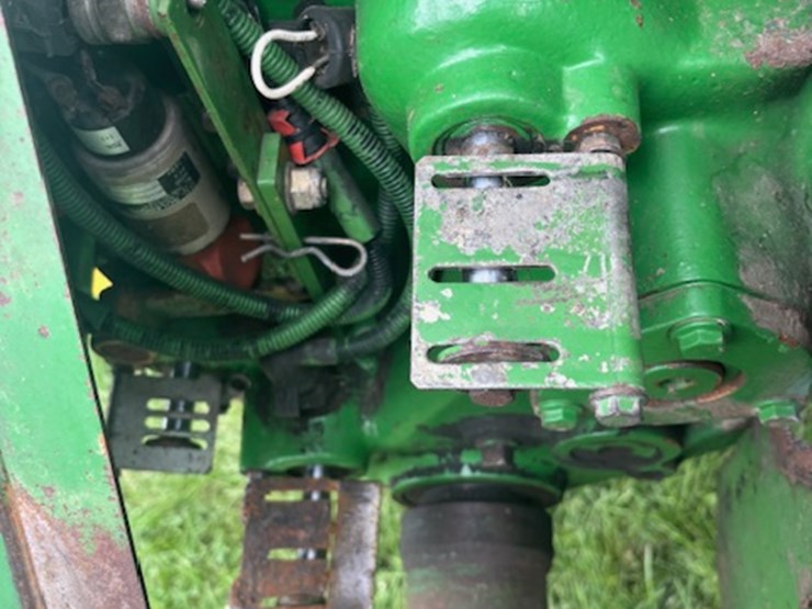 john-deere-6810-image-17